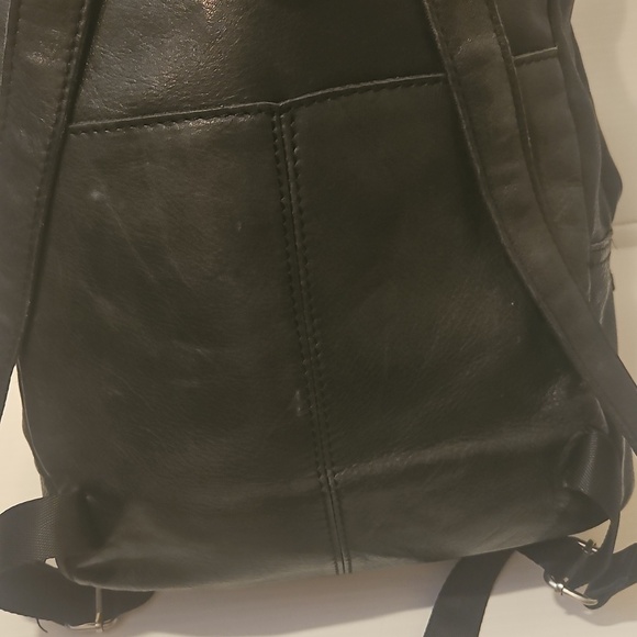 American Leather Co. Large Army Green Genuine Leather Backpack main image 16